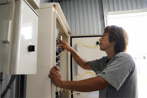 施設・機械管理部3